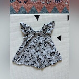GAP X Disney Collab|Baby girl Gray tiered ruffle  Dress in Minnie mouse print•